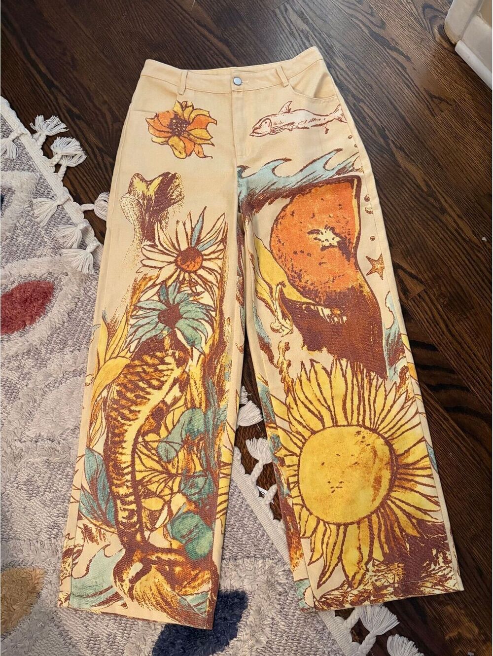 #255 NEW Sunflower pants. Medium
